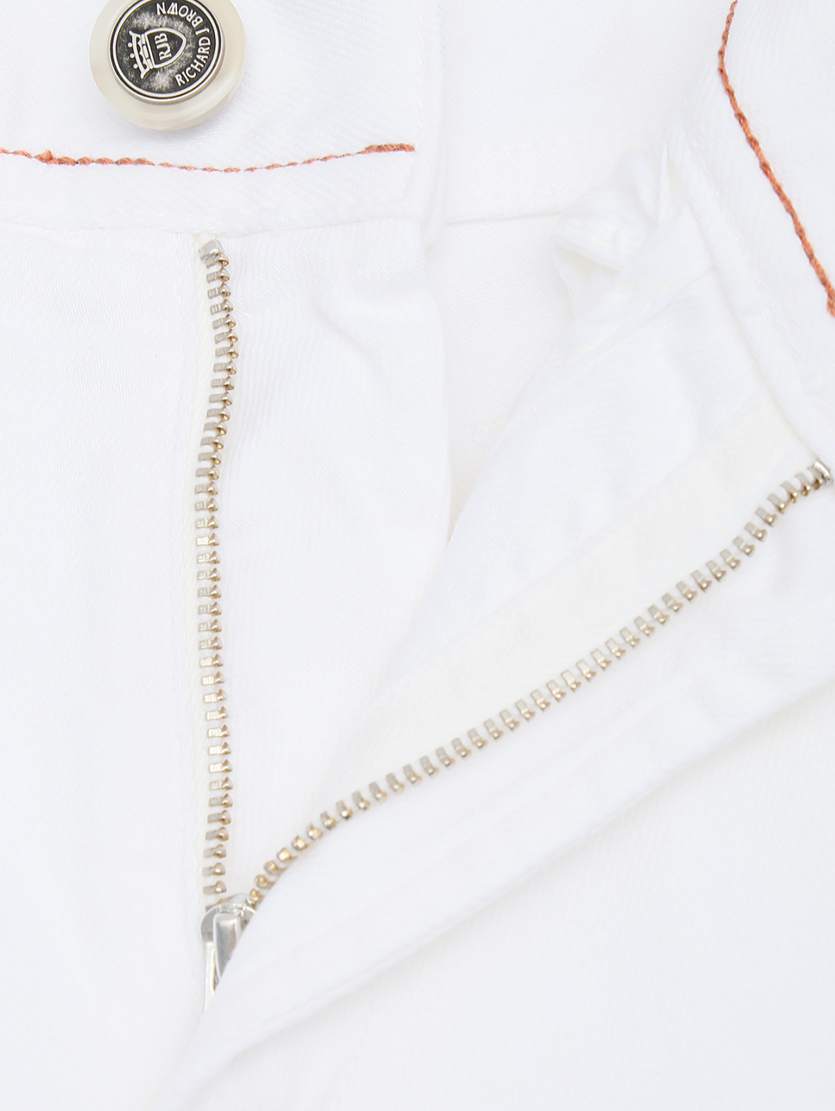Джинсы из хлопка прямого кроя с карманами Richard J. Brown  –  Деталь1  – Цвет:  Белый