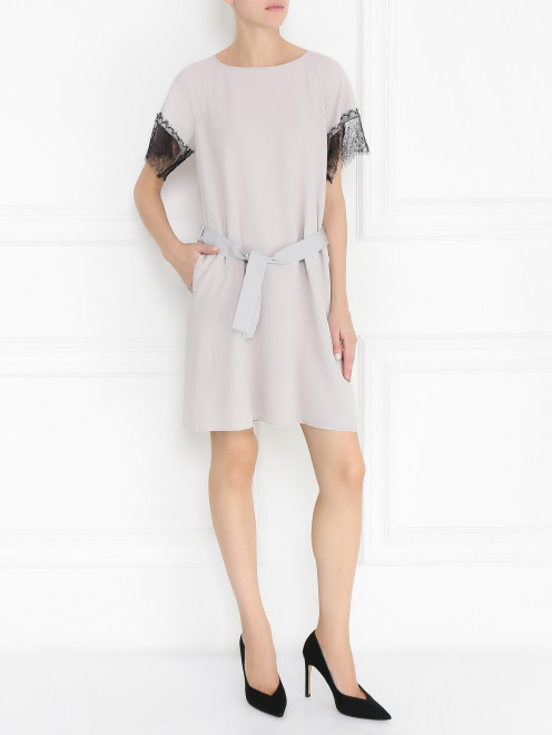Платье свободного кроя с кружевной отделкой Emporio Armani - Модель Общий вид